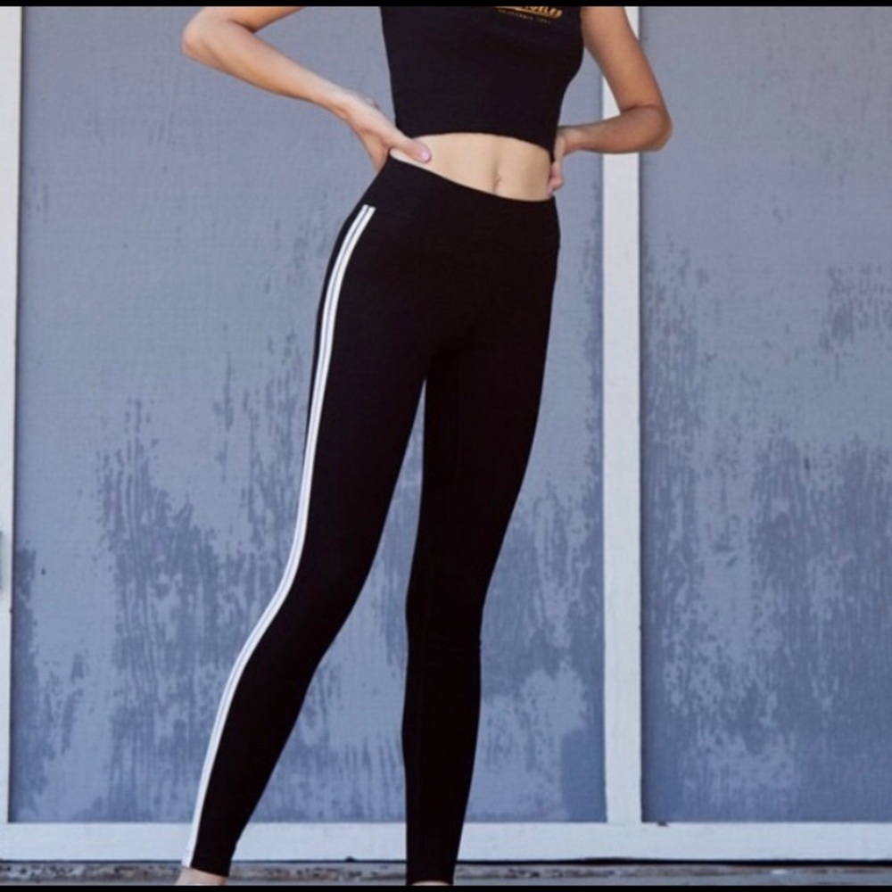 Brandy Melville striped leggings